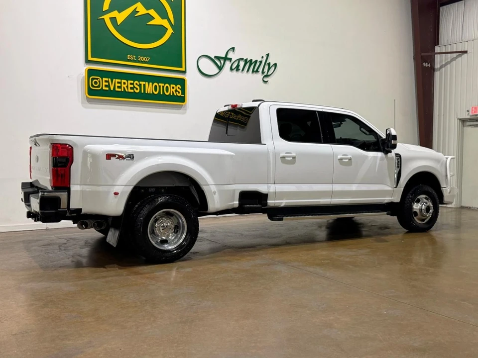 2023 Ford Super Duty 5th Gen - Image 9 of 21