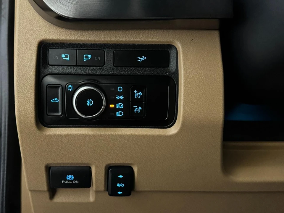 2023 Ford Super Duty 5th Gen - Image 28 of 31