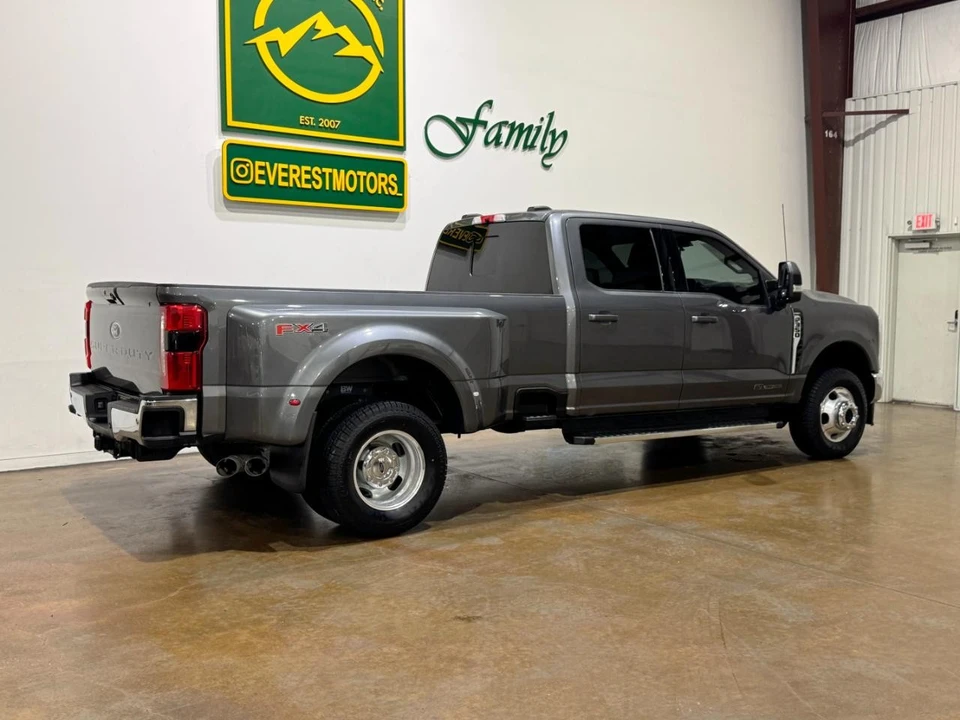 2023 Ford Super Duty 5th Gen - Image 9 of 31