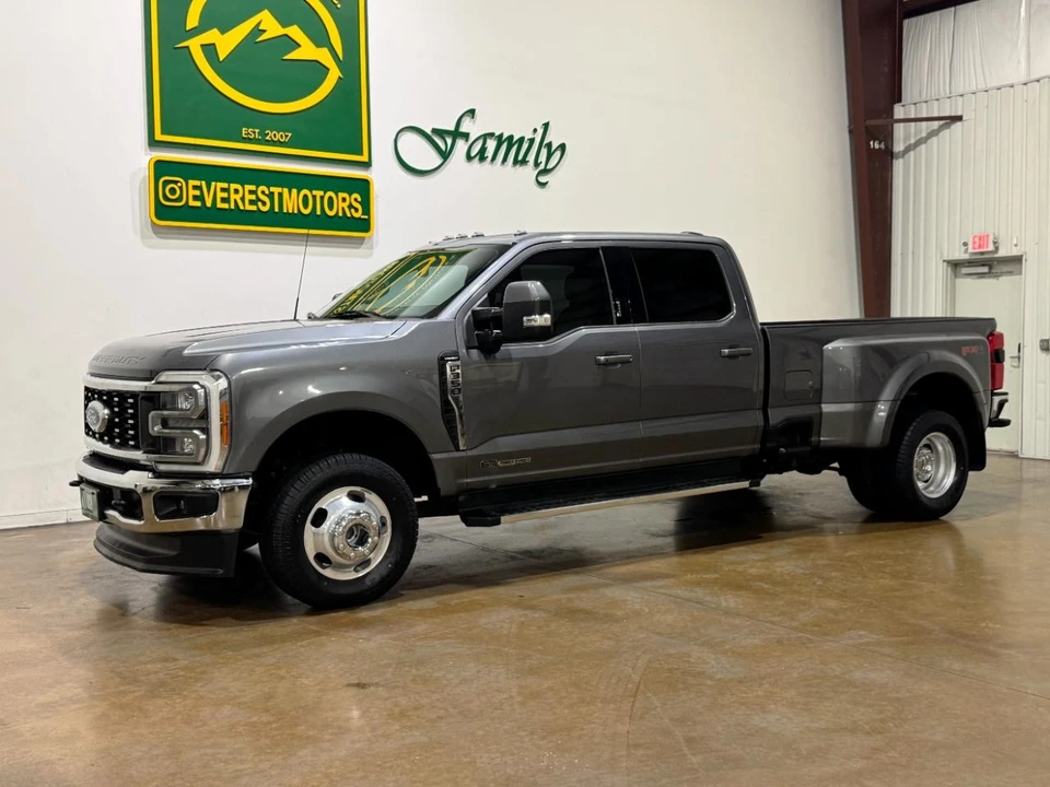 2023 Ford Super Duty 5th Gen - Image 5 of 31