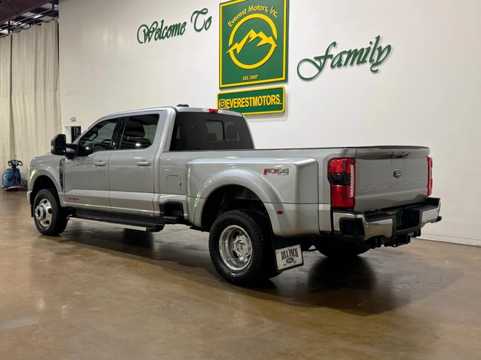 2023 Ford Super Duty 5th Gen - Image 7 of 31