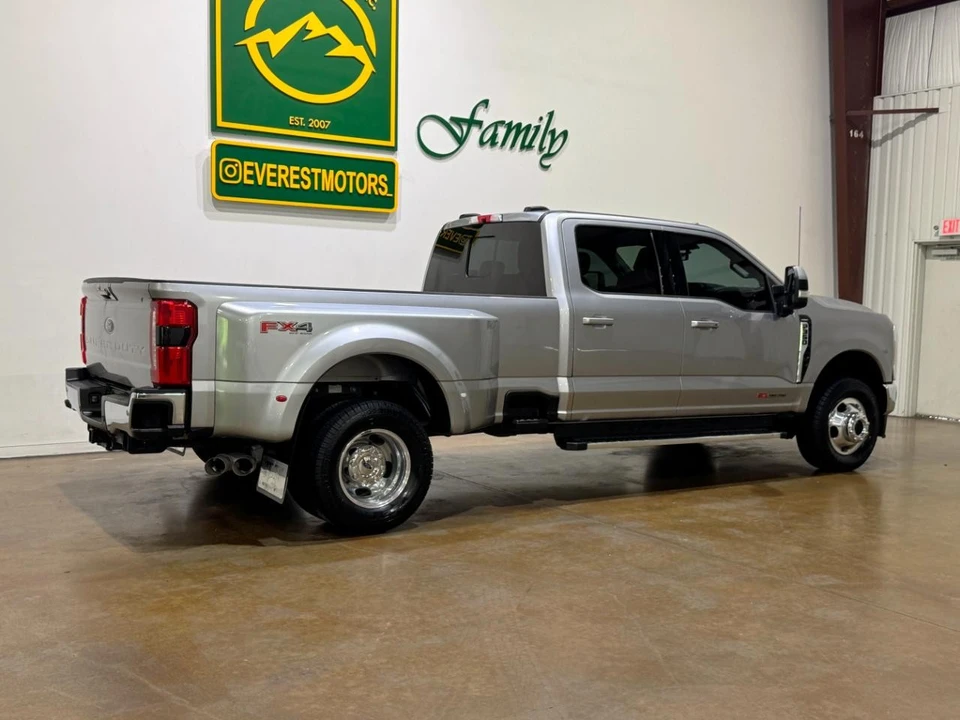 2023 Ford Super Duty 5th Gen - Image 9 of 31