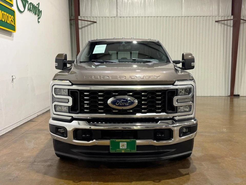 2023 Ford Super Duty 5th Gen - Image 2 of 31