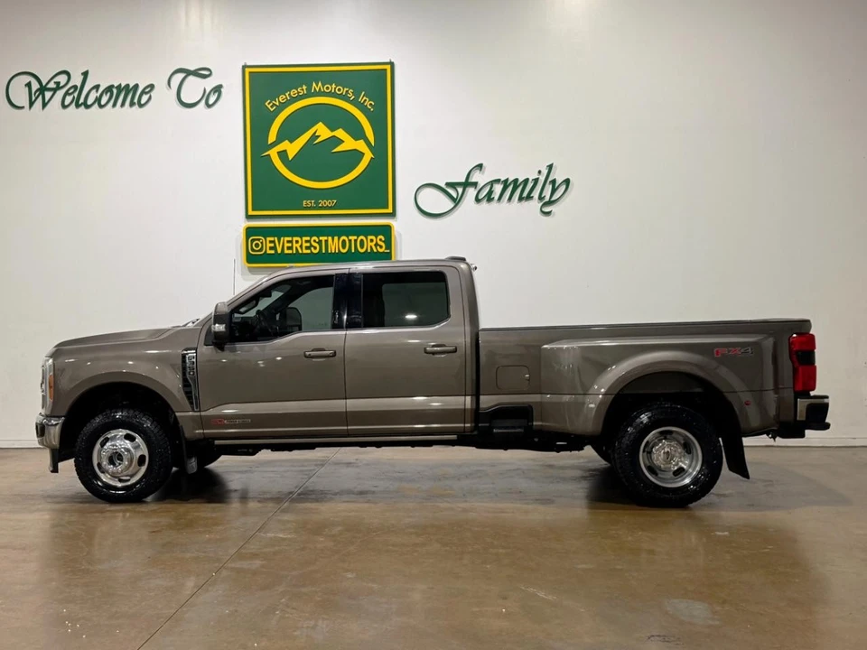 2023 Ford Super Duty 5th Gen - Image 5 of 31