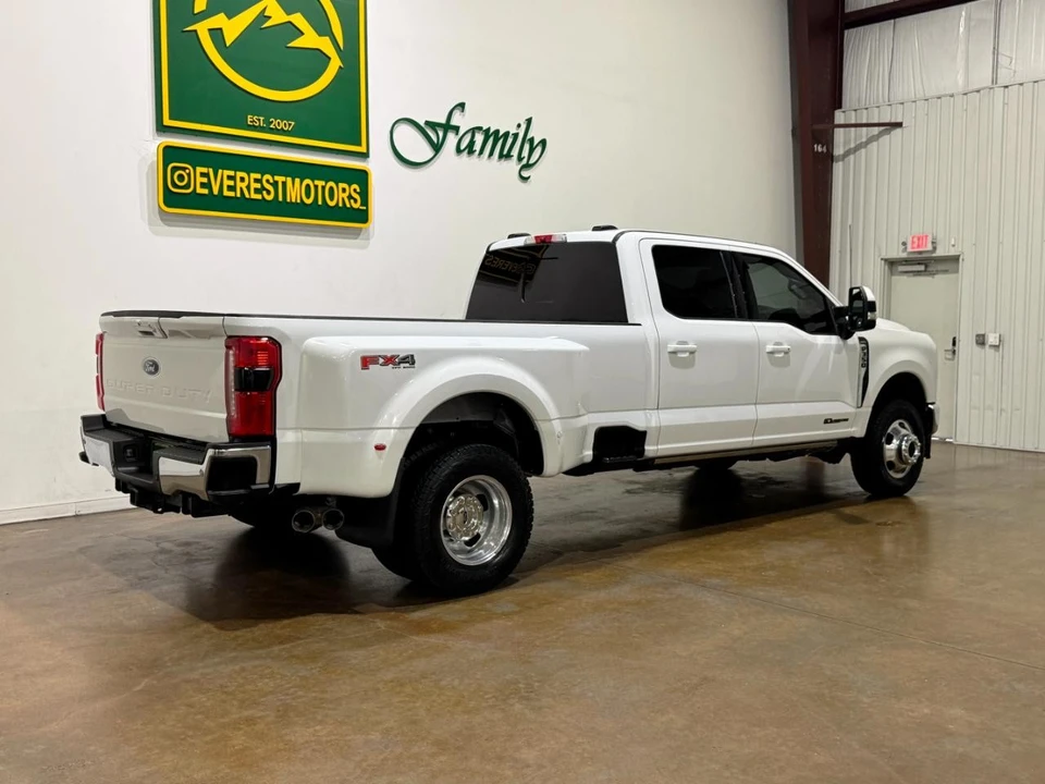 2023 Ford Super Duty 5th Gen - Image 8 of 31
