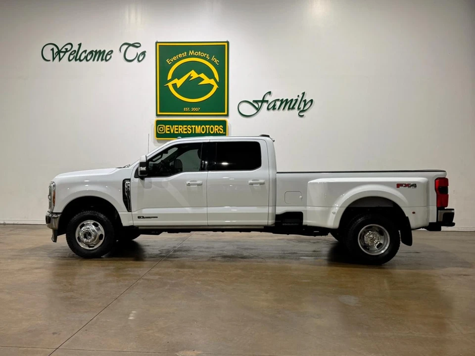 2023 Ford Super Duty 5th Gen - Image 5 of 31