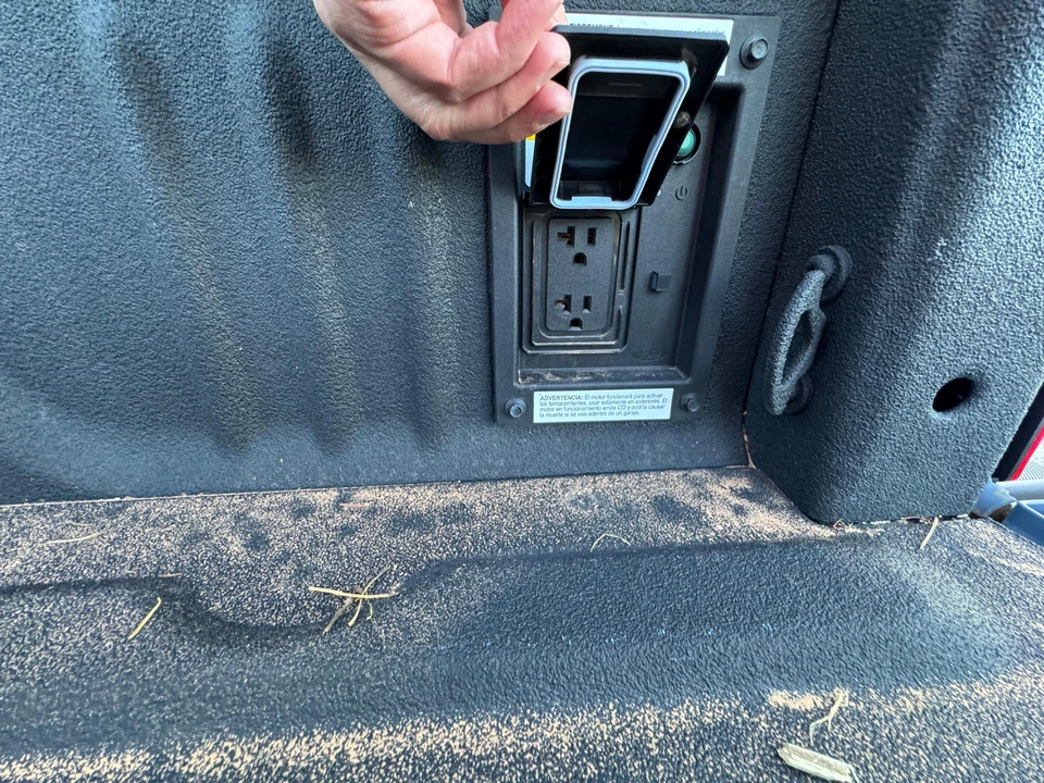 2023 Ford Super Duty 5th Gen - Image 28 of 31