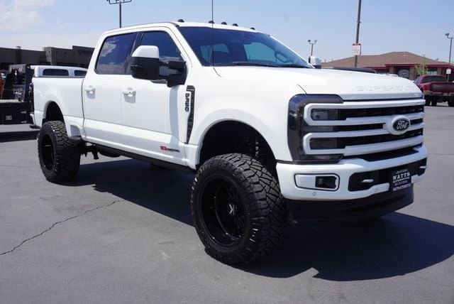2023 Ford Super Duty 5th Gen - Image 16 of 31