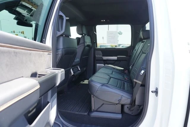 2023 Ford Super Duty 5th Gen - Image 24 of 31