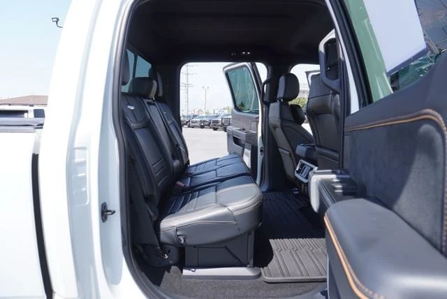 2023 Ford Super Duty 5th Gen - Image 27 of 31
