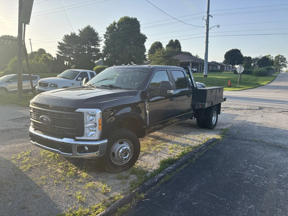 2023 Ford Super Duty 5th Gen - Image 2 of 8