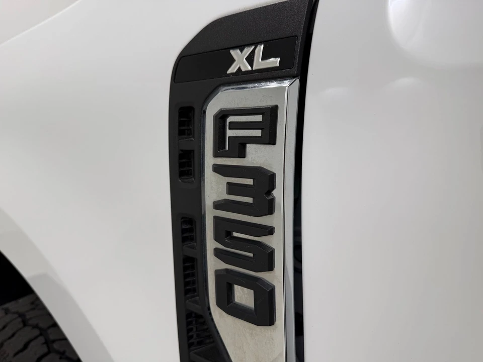 2023 Ford Super Duty 5th Gen - Image 11 of 21