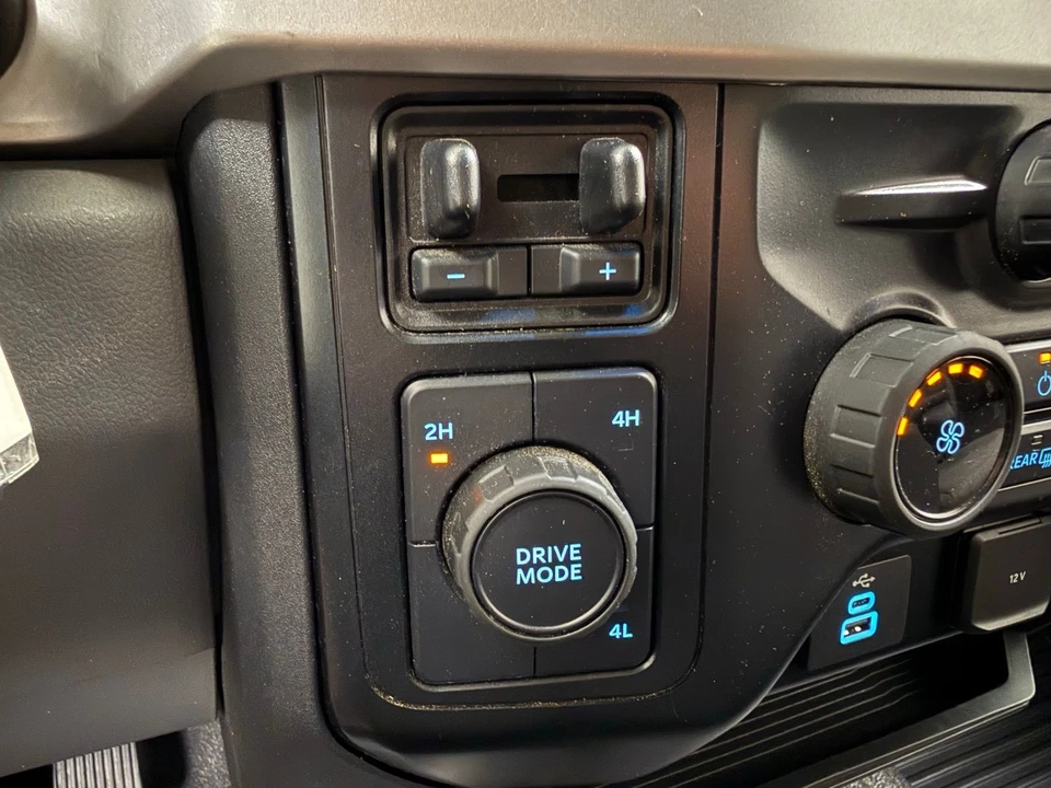 2023 Ford Super Duty 5th Gen - Image 18 of 21