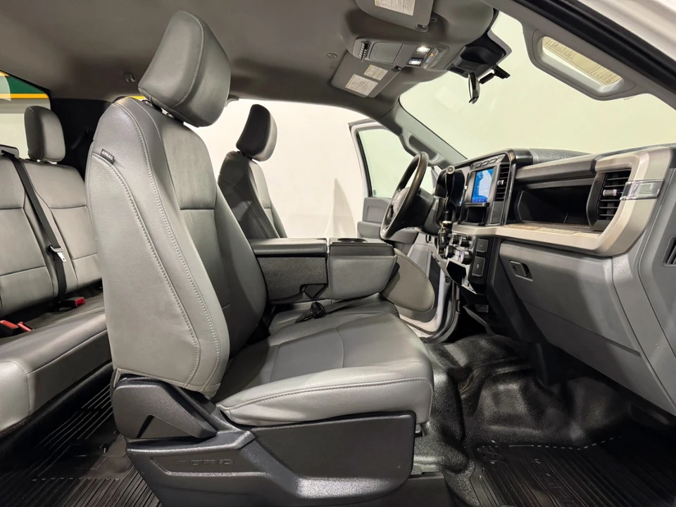 2023 Ford Super Duty 5th Gen - Image 17 of 21
