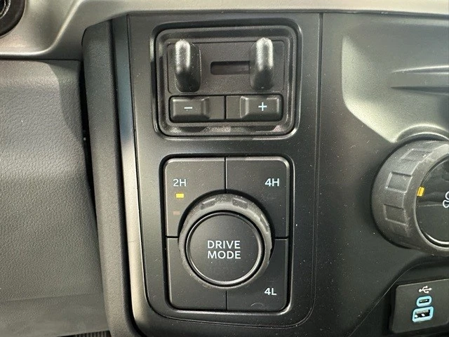 2023 Ford Super Duty 5th Gen - Image 16 of 21