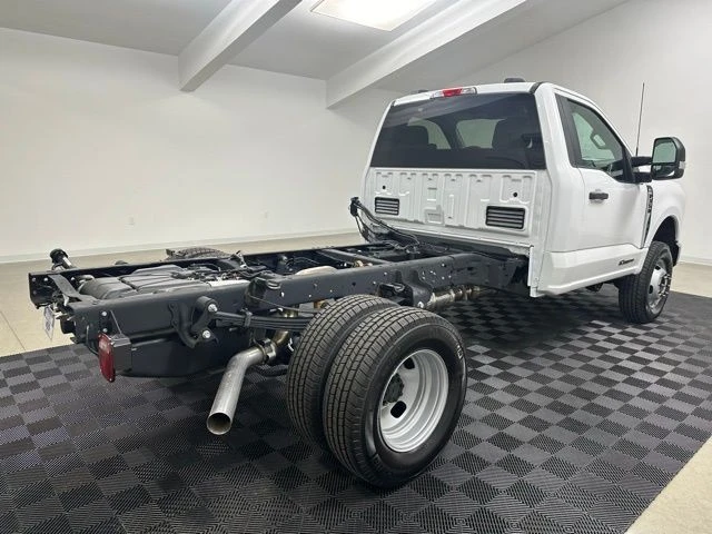 2023 Ford Super Duty 5th Gen - Image 4 of 21