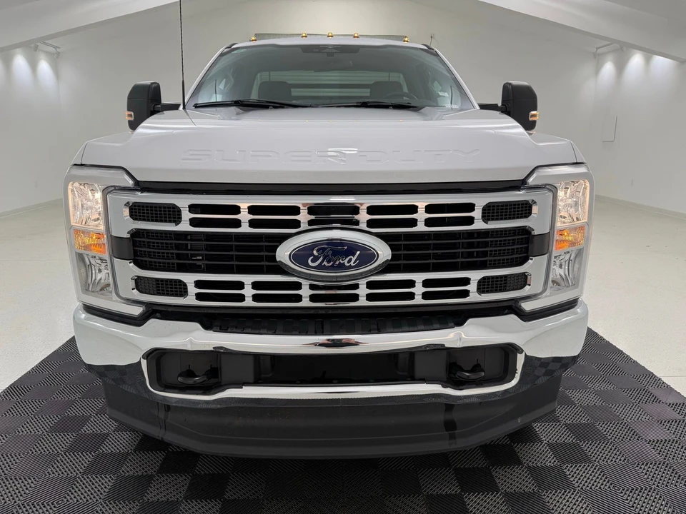 2023 Ford Super Duty 5th Gen - Image 2 of 21