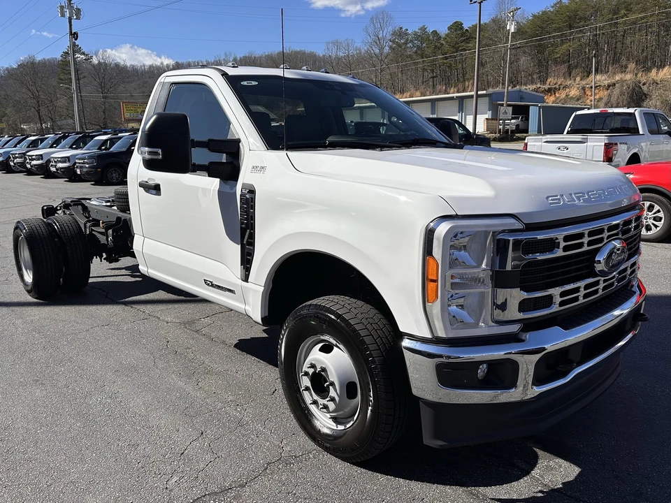 2023 Ford Super Duty 5th Gen - Image 4 of 21
