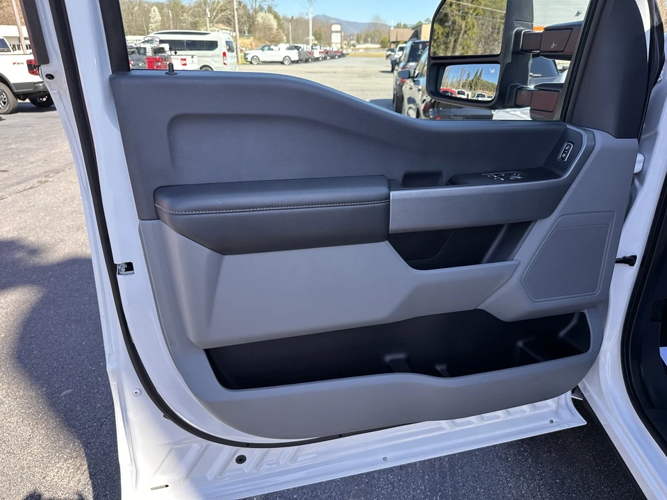 2023 Ford Super Duty 5th Gen - Image 7 of 21