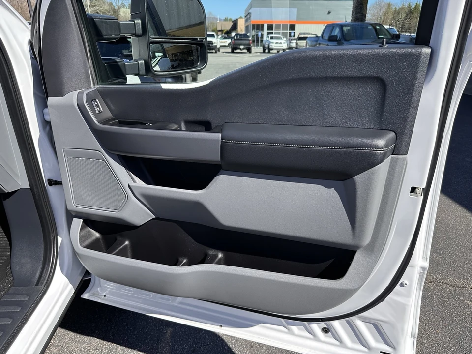 2023 Ford Super Duty 5th Gen - Image 9 of 21