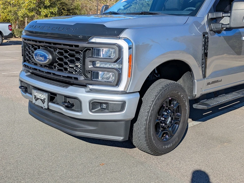 2023 Ford Super Duty 5th Gen - Image 10 of 12
