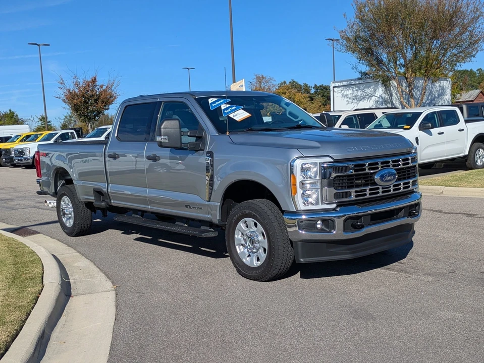 2023 Ford Super Duty 5th Gen - Image 2 of 12