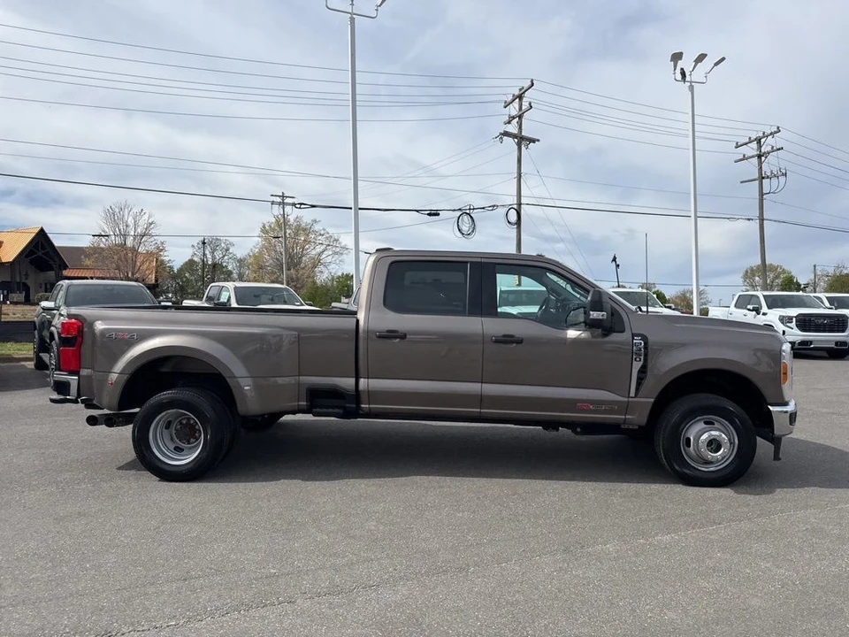 2023 Ford Super Duty 5th Gen - Image 6 of 21