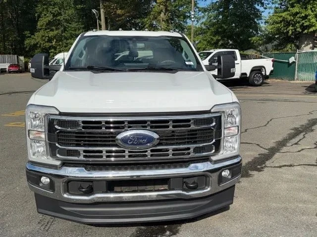 2023 Ford Super Duty 5th Gen - Image 2 of 12