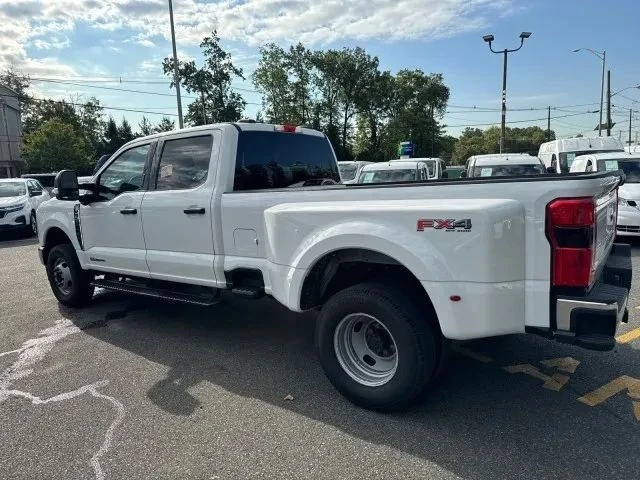 2023 Ford Super Duty 5th Gen - Image 4 of 12
