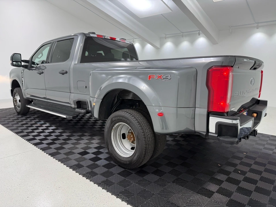 2023 Ford Super Duty 5th Gen - Image 5 of 12