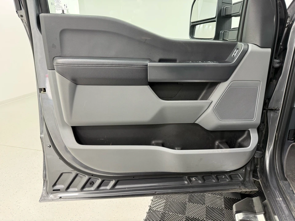 2023 Ford Super Duty 5th Gen - Image 14 of 21