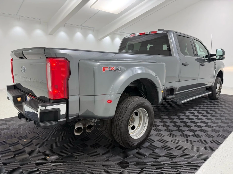 2023 Ford Super Duty 5th Gen - Image 10 of 21