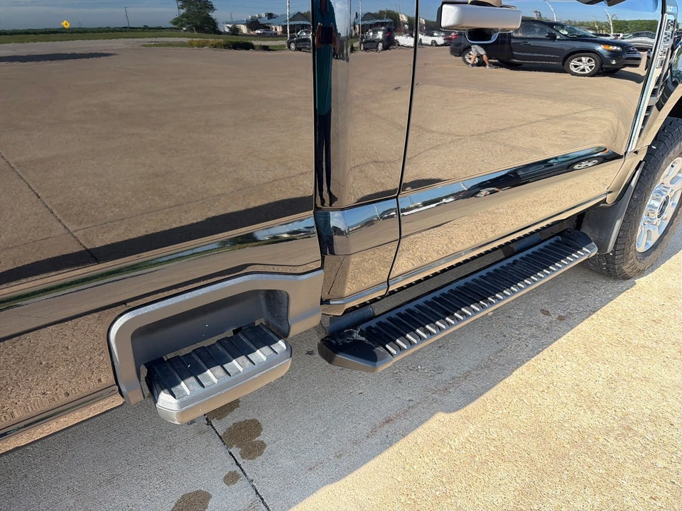 2023 Ford Super Duty 5th Gen - Image 3 of 31