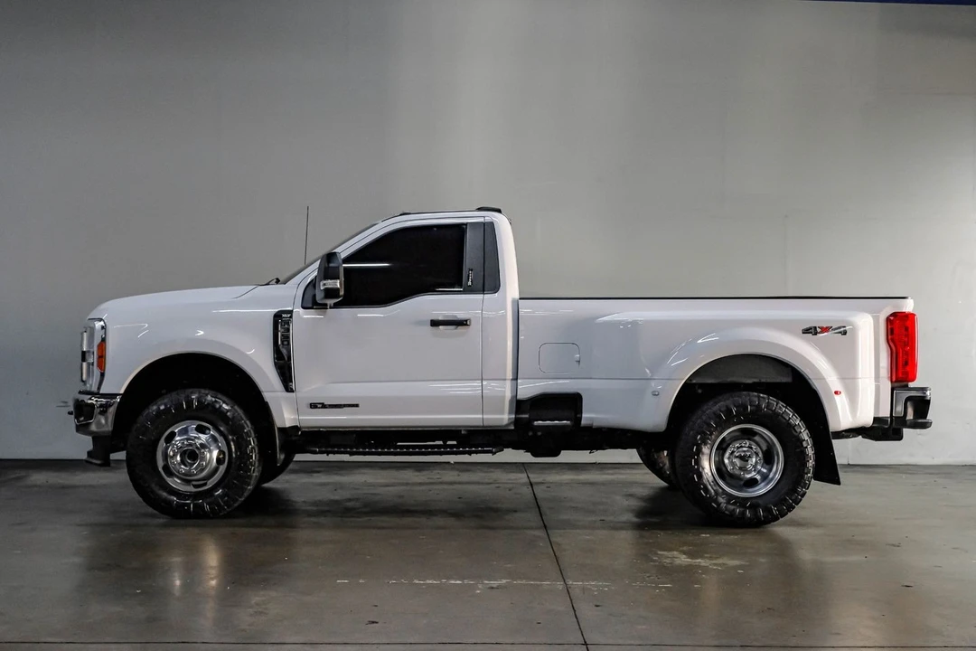 2023 Ford Super Duty 5th Gen - Image 16 of 21