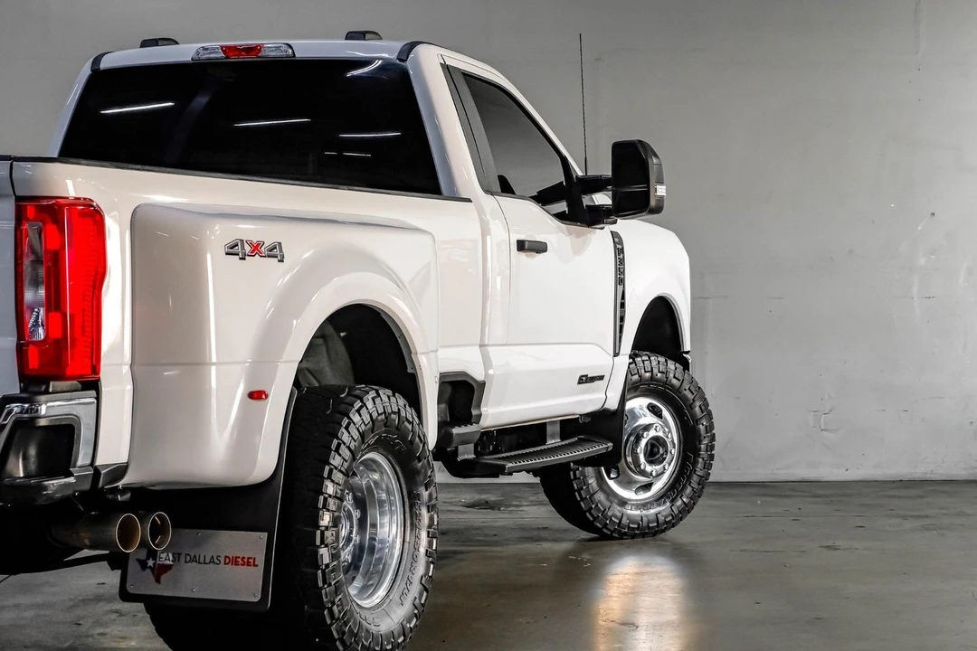 2023 Ford Super Duty 5th Gen - Image 13 of 21