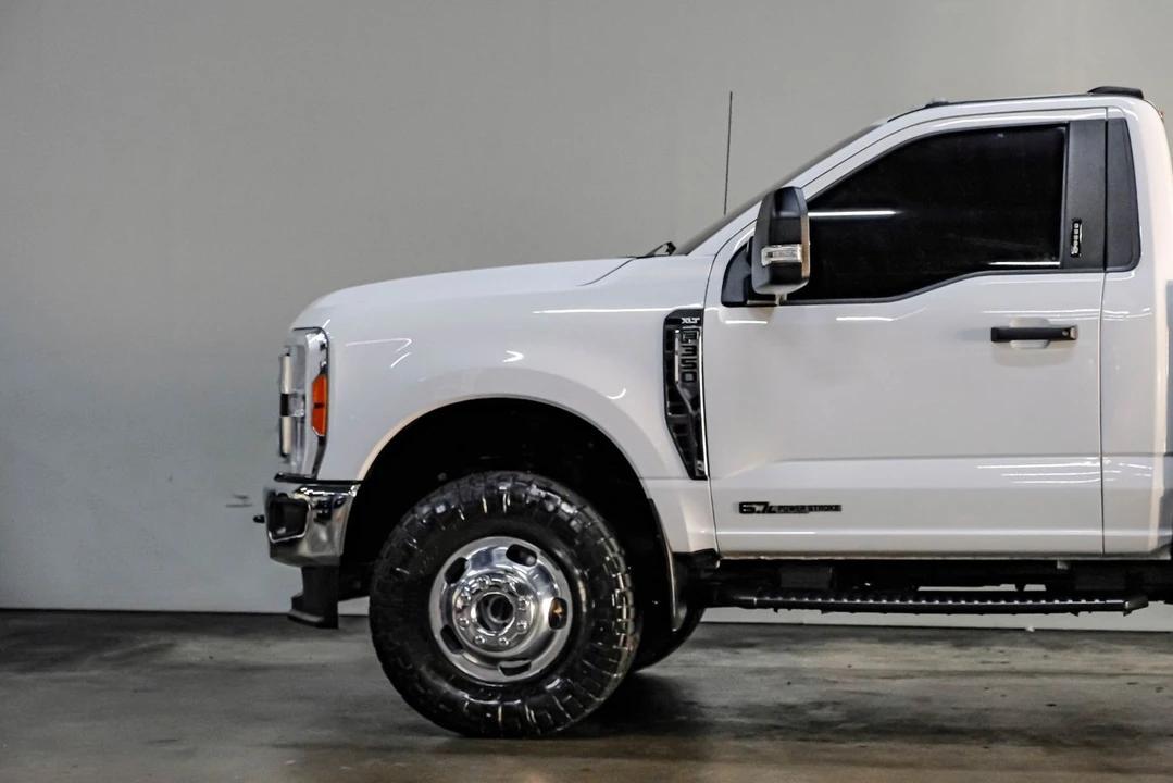 2023 Ford Super Duty 5th Gen - Image 17 of 21