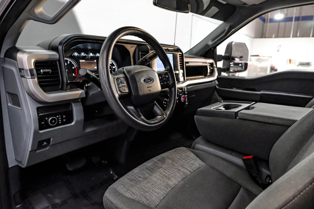2023 Ford Super Duty 5th Gen - Image 3 of 21