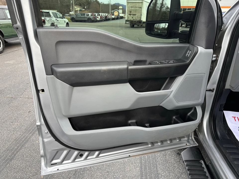 2023 Ford Super Duty 5th Gen - Image 5 of 12