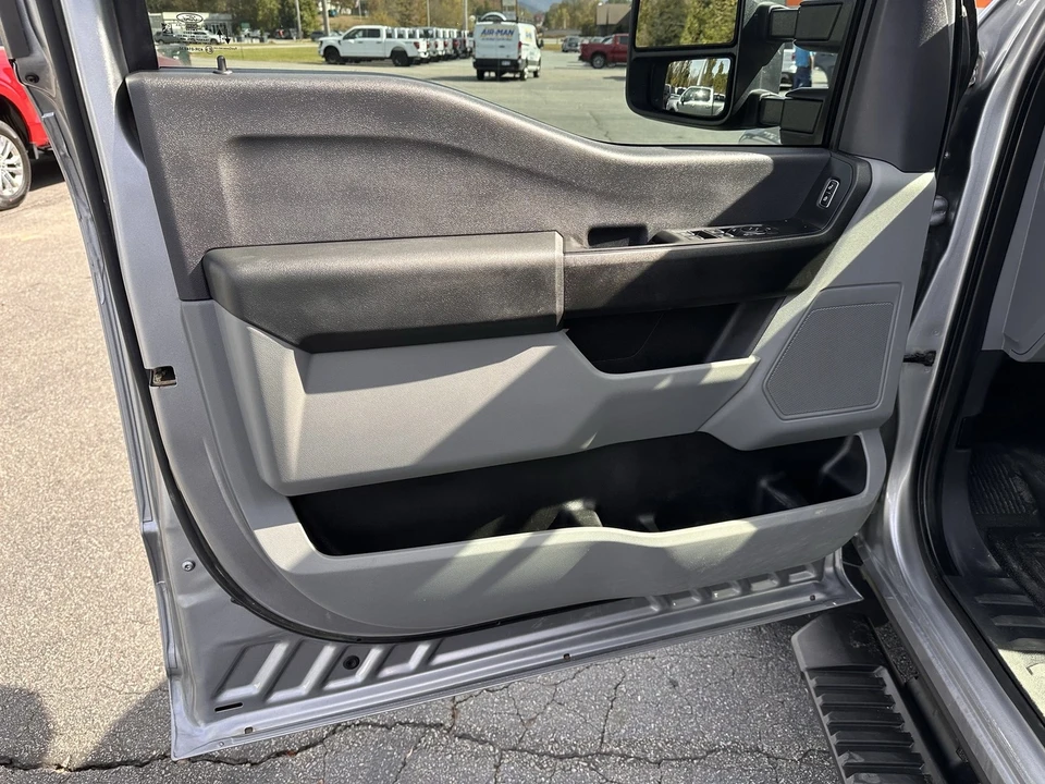 2023 Ford Super Duty 5th Gen - Image 8 of 12