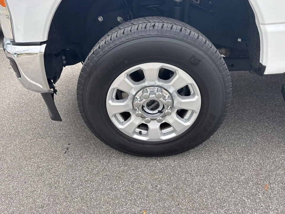 2023 Ford Super Duty 5th Gen - Image 10 of 12