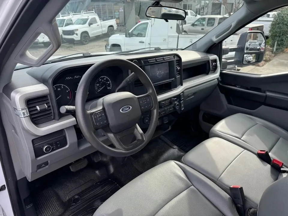 2023 Ford Super Duty 5th Gen - Image 15 of 18