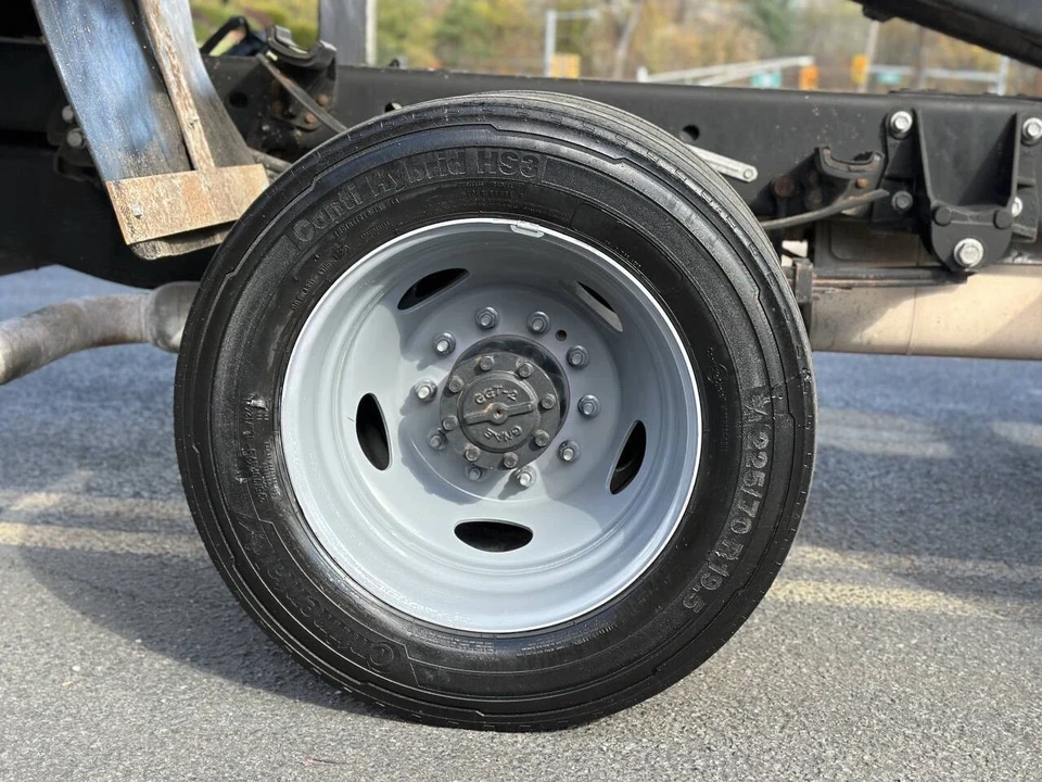 2023 Ford Super Duty 5th Gen - Image 8 of 12
