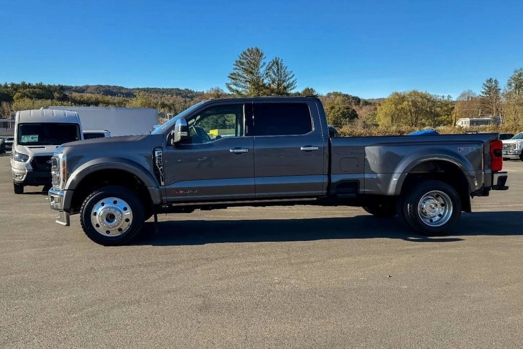 2023 Ford Super Duty 5th Gen - Image 4 of 12