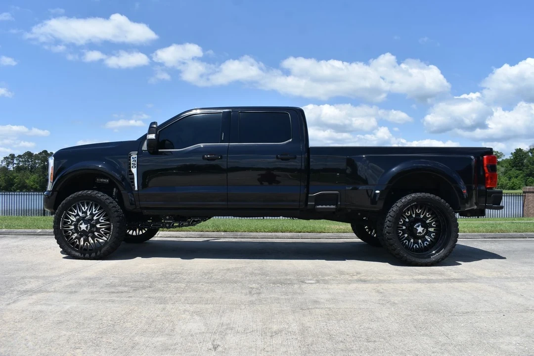 2023 Ford Super Duty 5th Gen - Image 3 of 21