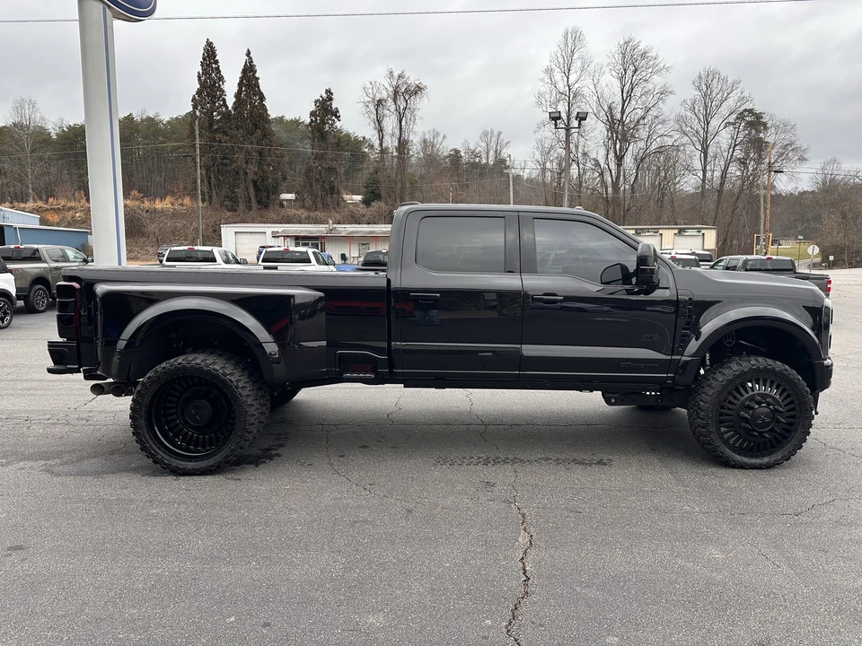 2023 Ford Super Duty 5th Gen - Image 5 of 12