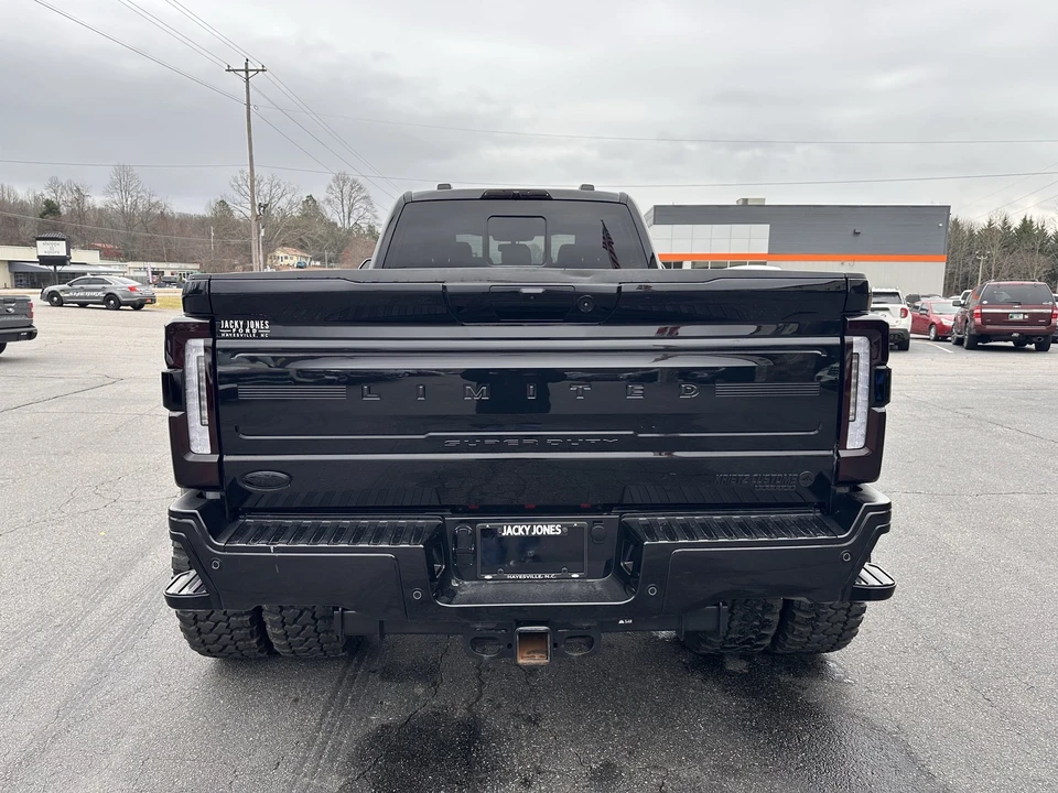 2023 Ford Super Duty 5th Gen - Image 7 of 12