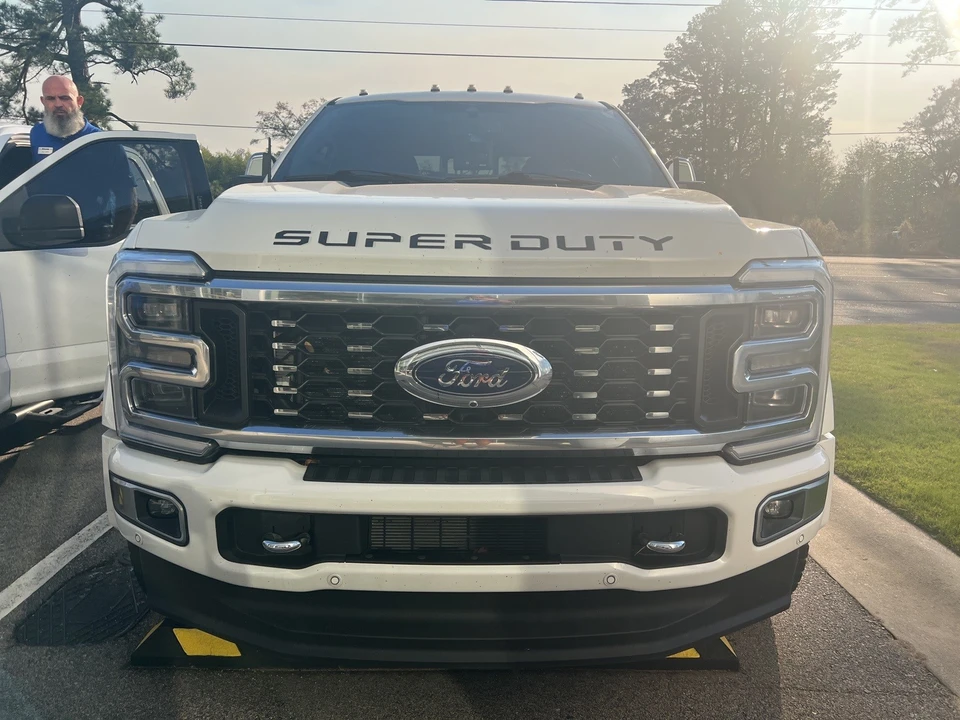 2023 Ford Super Duty 5th Gen - Image 2 of 10