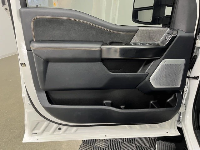 2023 Ford Super Duty 5th Gen - Image 13 of 21