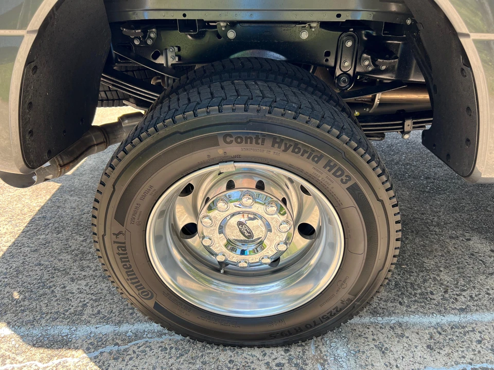 2023 Ford Super Duty 5th Gen - Image 29 of 31