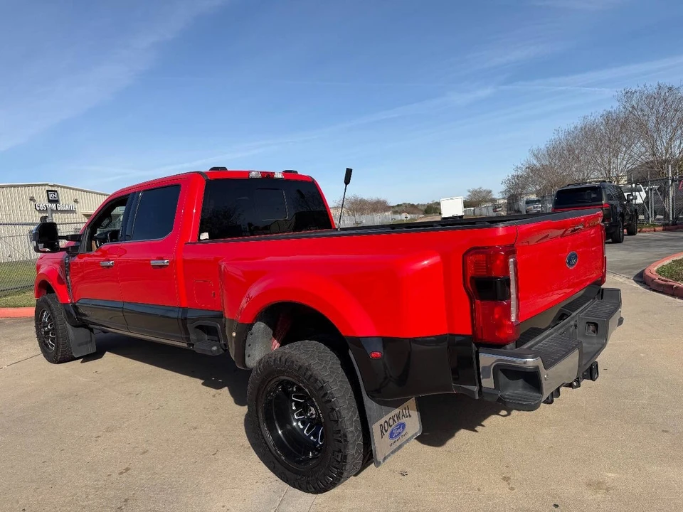 2023 Ford Super Duty 5th Gen - Image 16 of 21